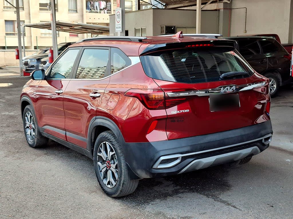 Kia Seltos Mpi 6mt 1.6 año 2022