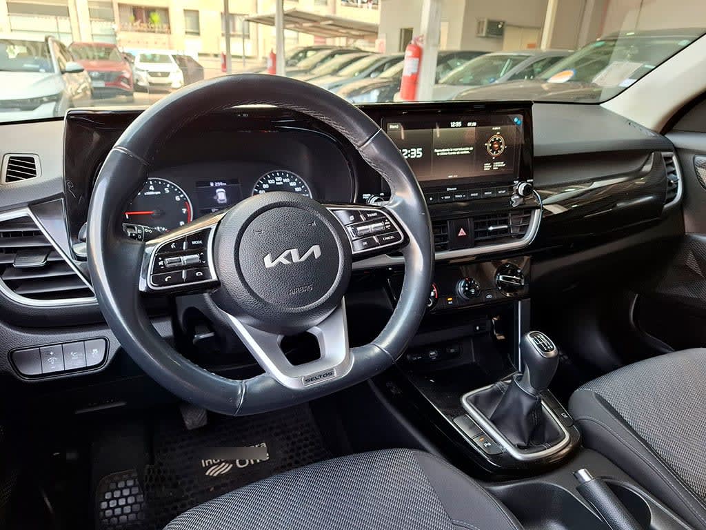 Kia Seltos Mpi 6mt 1.6 año 2022