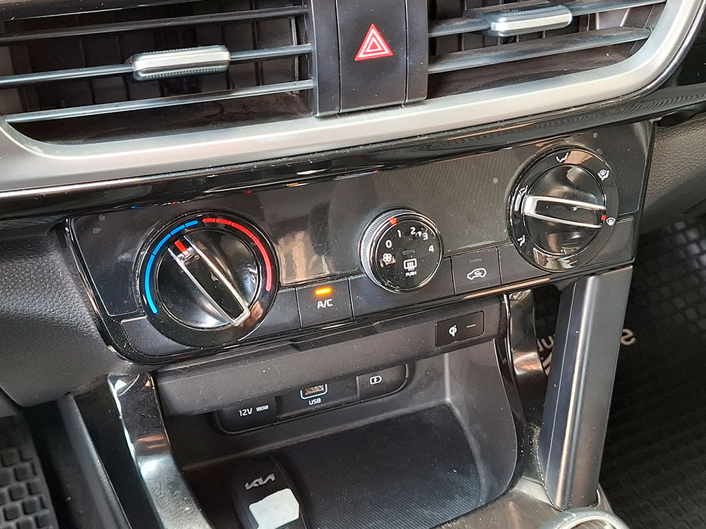 Kia Seltos Mpi 6mt 1.6 año 2022