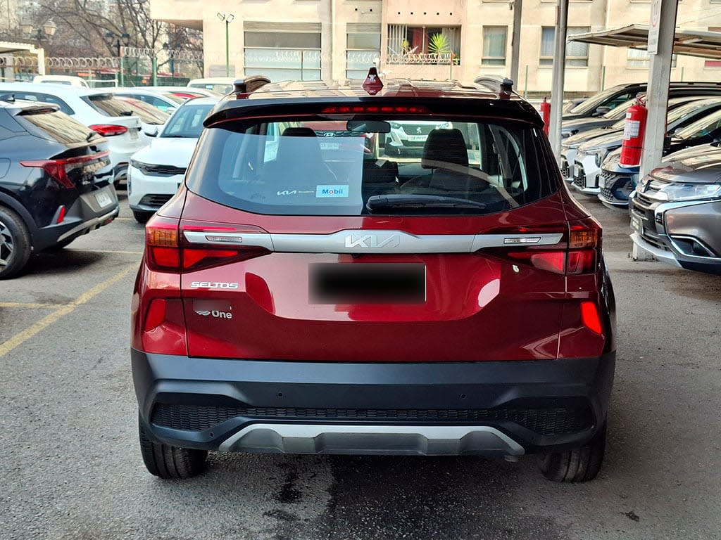 Kia Seltos Mpi 6mt 1.6 año 2022