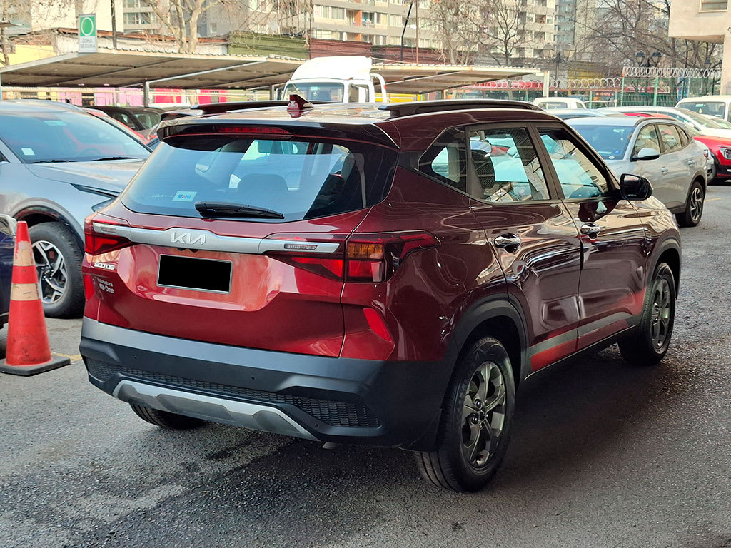 Kia Seltos Mpi 6mt 1.6 año 2022