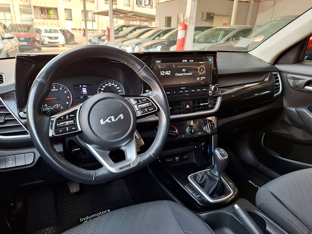 Kia Seltos Mpi 6mt 1.6 año 2022