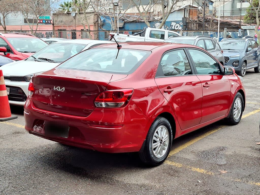 Kia Soluto 1.4 Lx año 2024