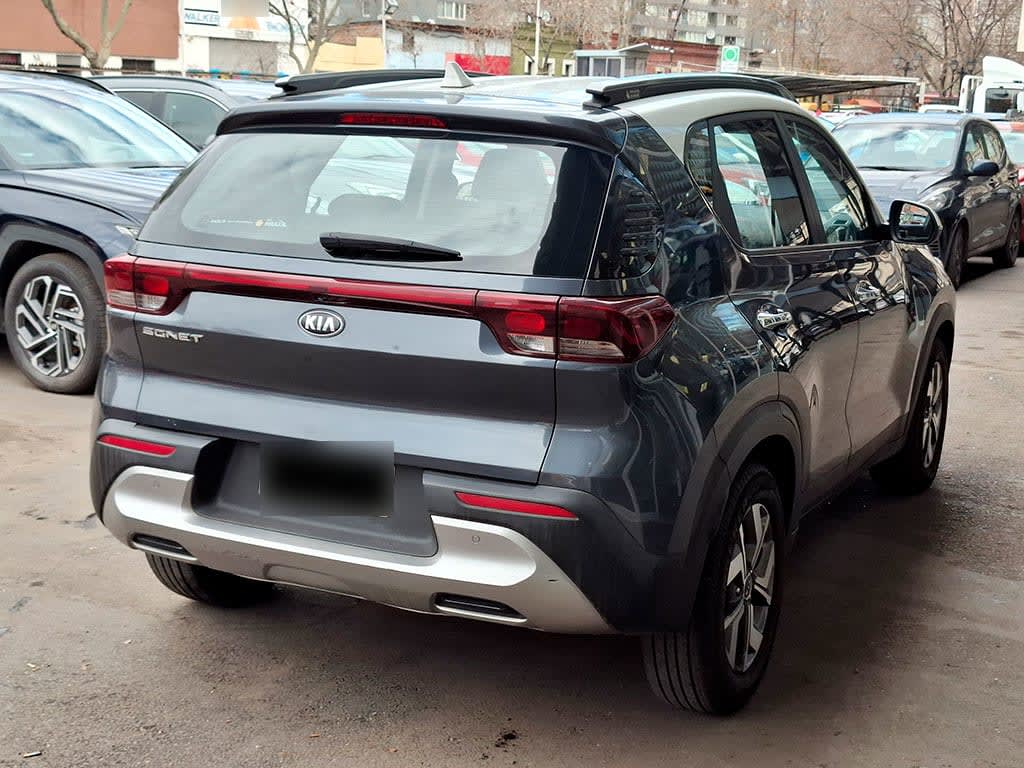 Kia Sonet Ex 1.5l 6mt Full año 2022