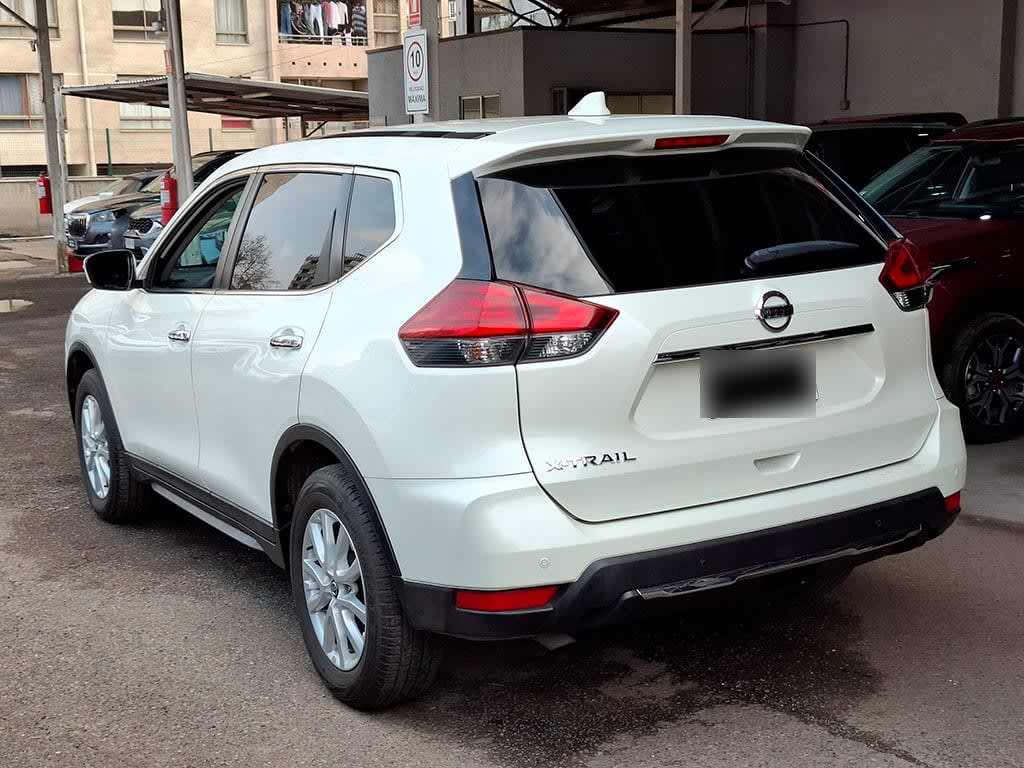 Nissan X-Trail 2.5 Sense año 2022