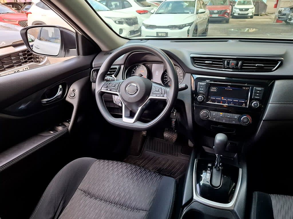 Nissan X-Trail 2.5 Sense año 2022