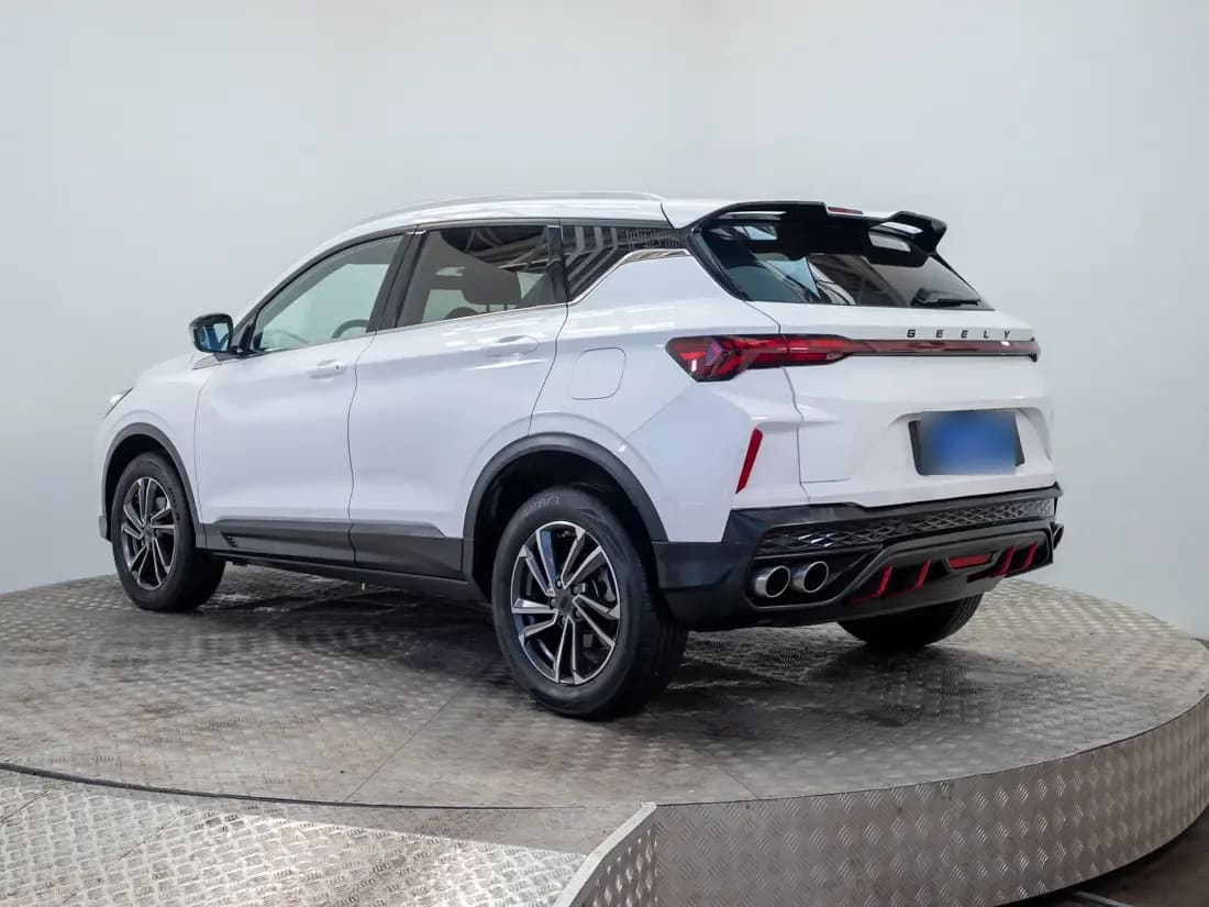 Geely Coolray 1.5 Comfort 7dct At año 2024