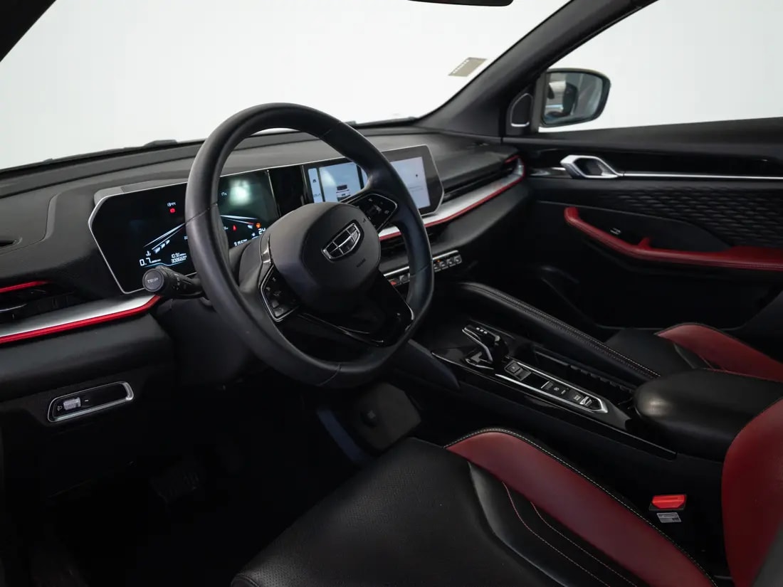Geely Coolray 1.5 Comfort 7dct At año 2024