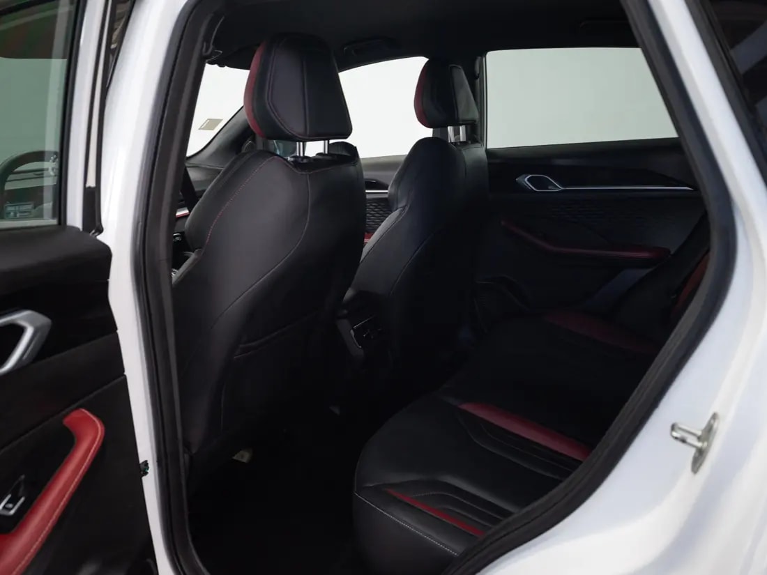 Geely Coolray 1.5 Comfort 7dct At año 2024