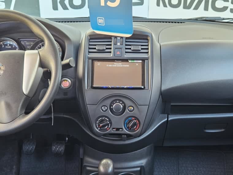 Nissan Versa 1.6 V-Drive Mt año 2022