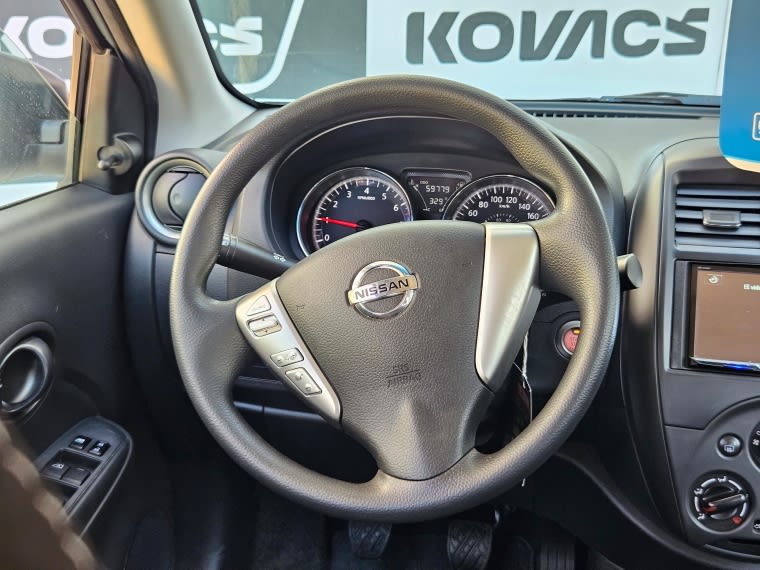 Nissan Versa 1.6 V-Drive Mt año 2022