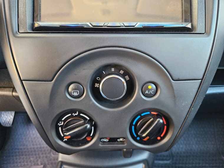 Nissan Versa 1.6 V-Drive Mt año 2022