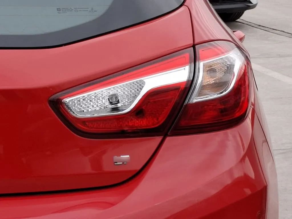 Chevrolet Cruze 1.4 Lt 4x2 Hb At 5p año 2018