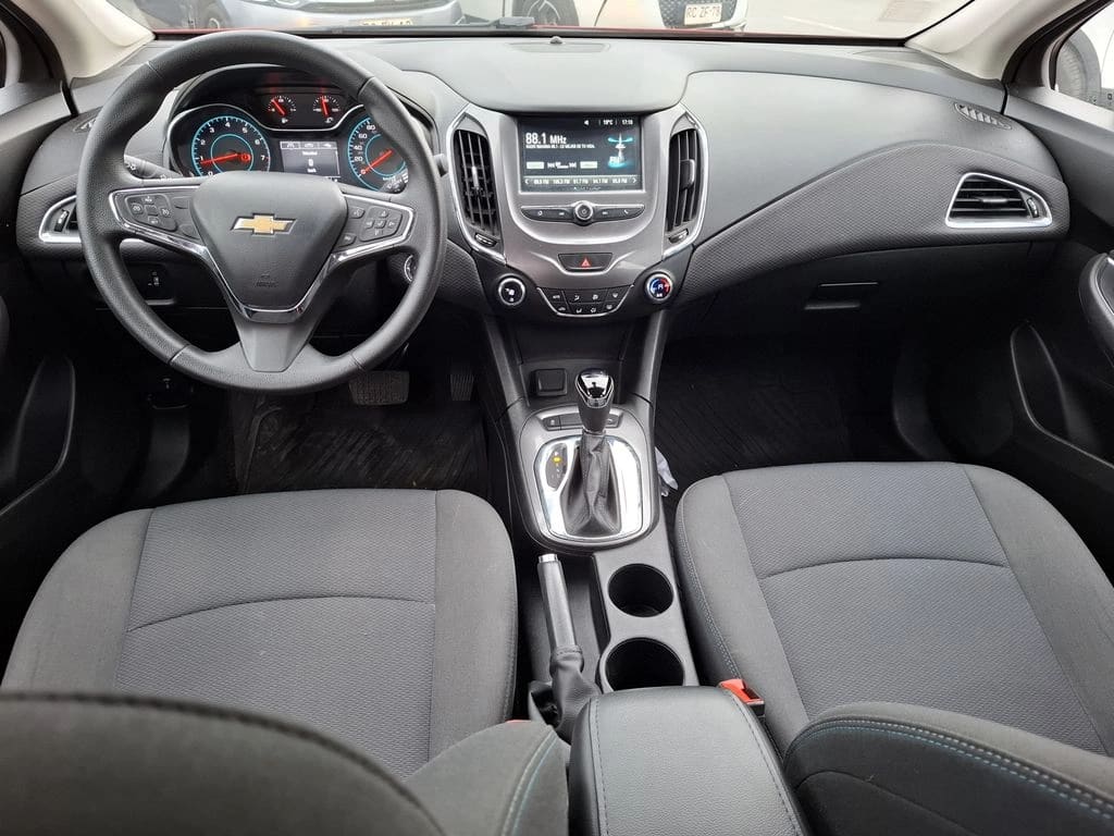 Chevrolet Cruze 1.4 Lt 4x2 Hb At 5p año 2018