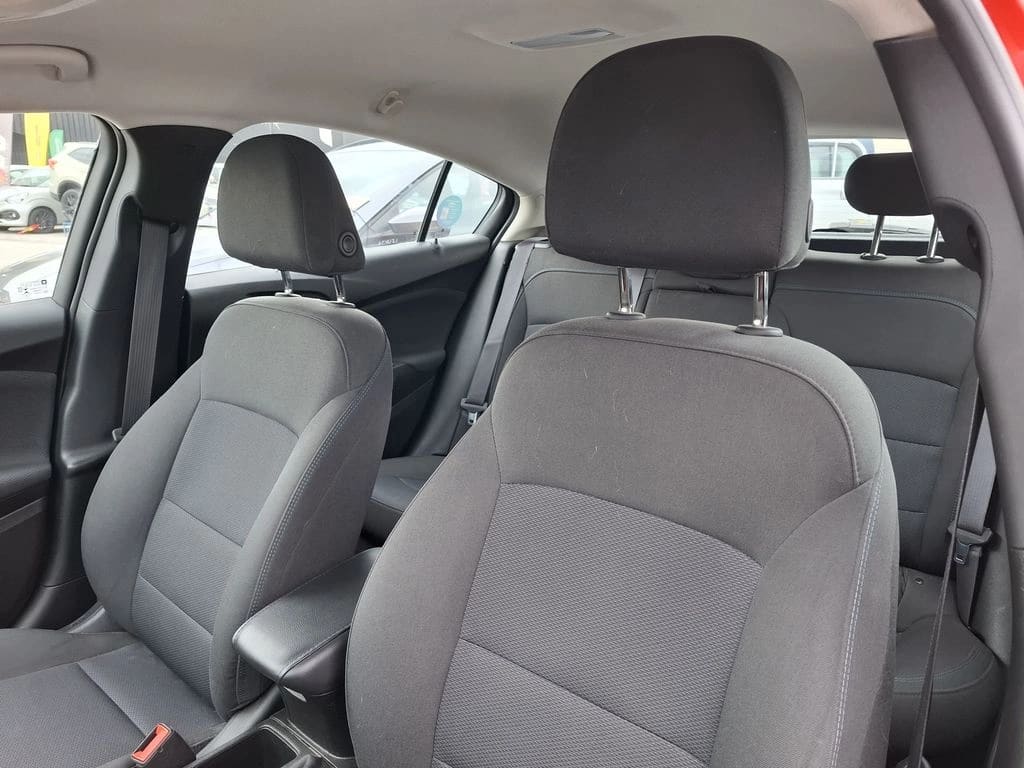 Chevrolet Cruze 1.4 Lt 4x2 Hb At 5p año 2018