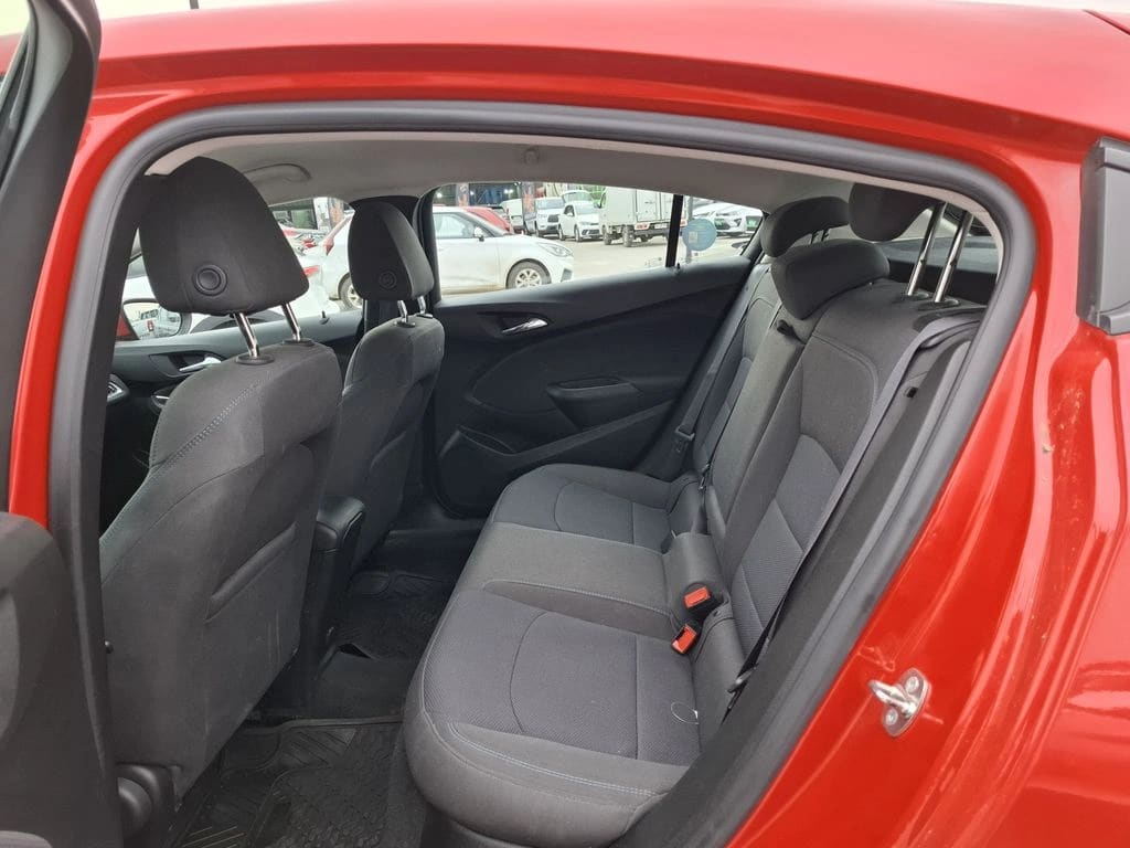 Chevrolet Cruze 1.4 Lt 4x2 Hb At 5p año 2018