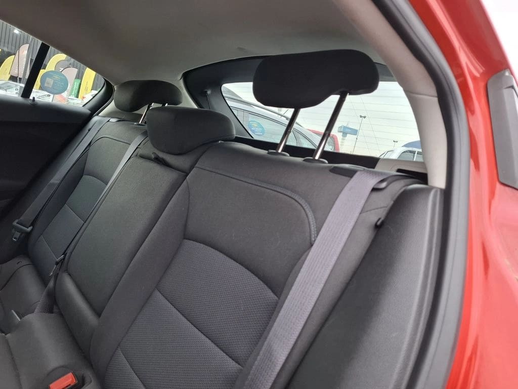 Chevrolet Cruze 1.4 Lt 4x2 Hb At 5p año 2018