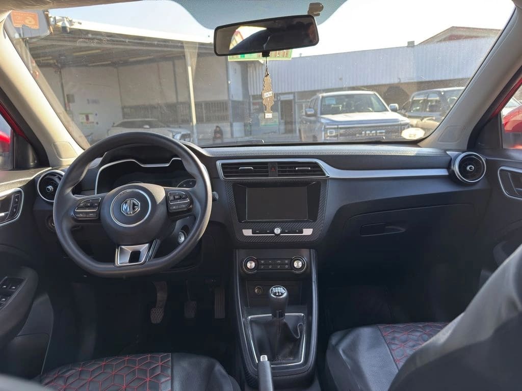 MG Zs 1.5 Std Mt año 2024