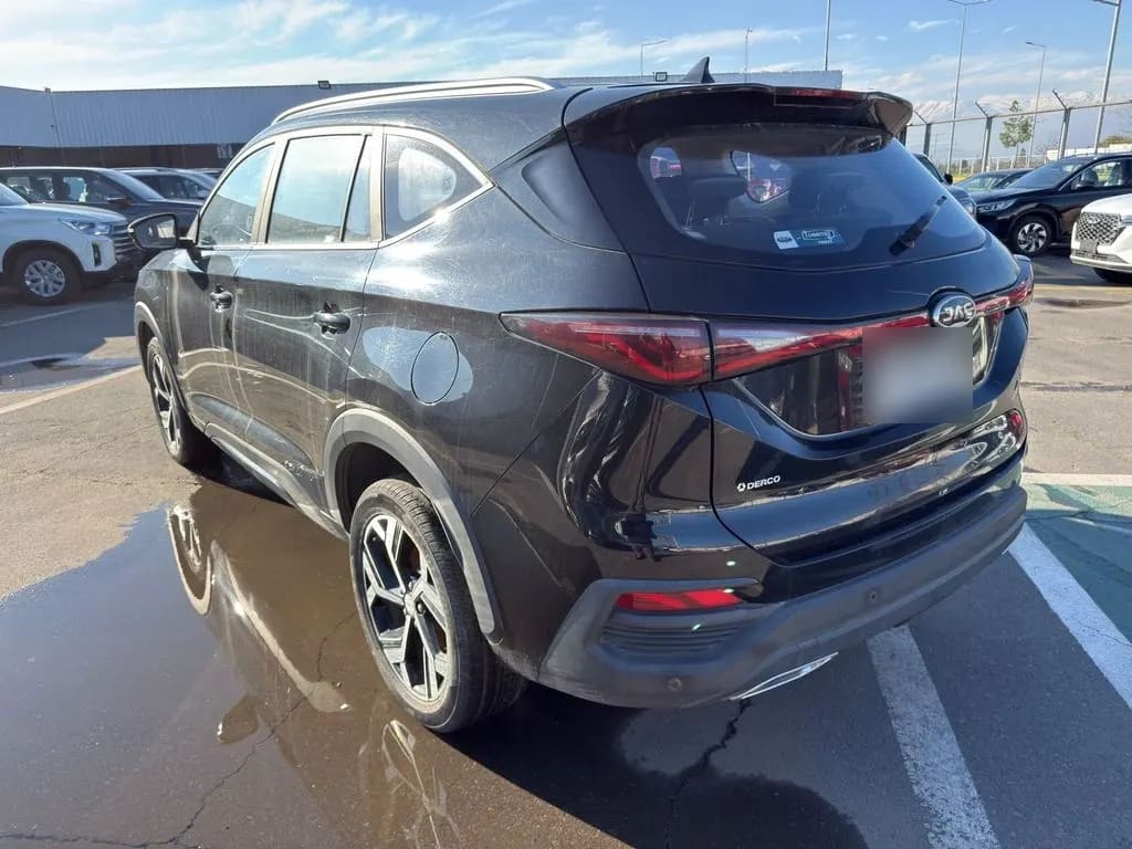 JAC Js8 1.5 Luxury Se 4x2 6mt 5p año 2023