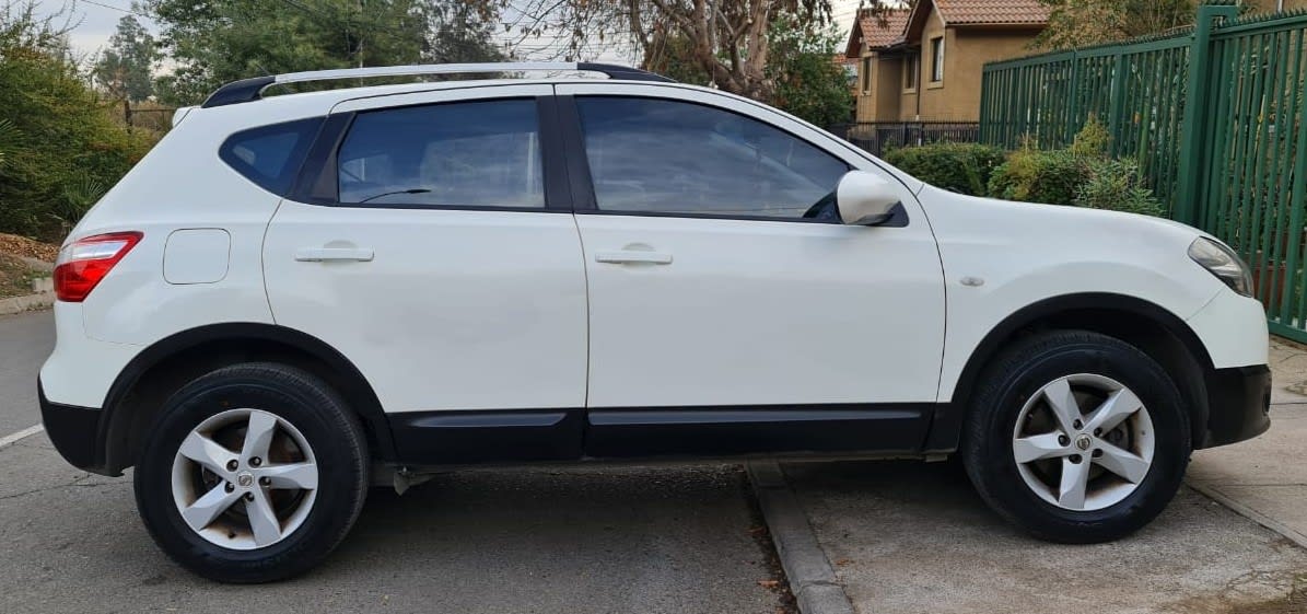 Nissan Qashqai 1.6 Ac 5mt 4x2 año 2011