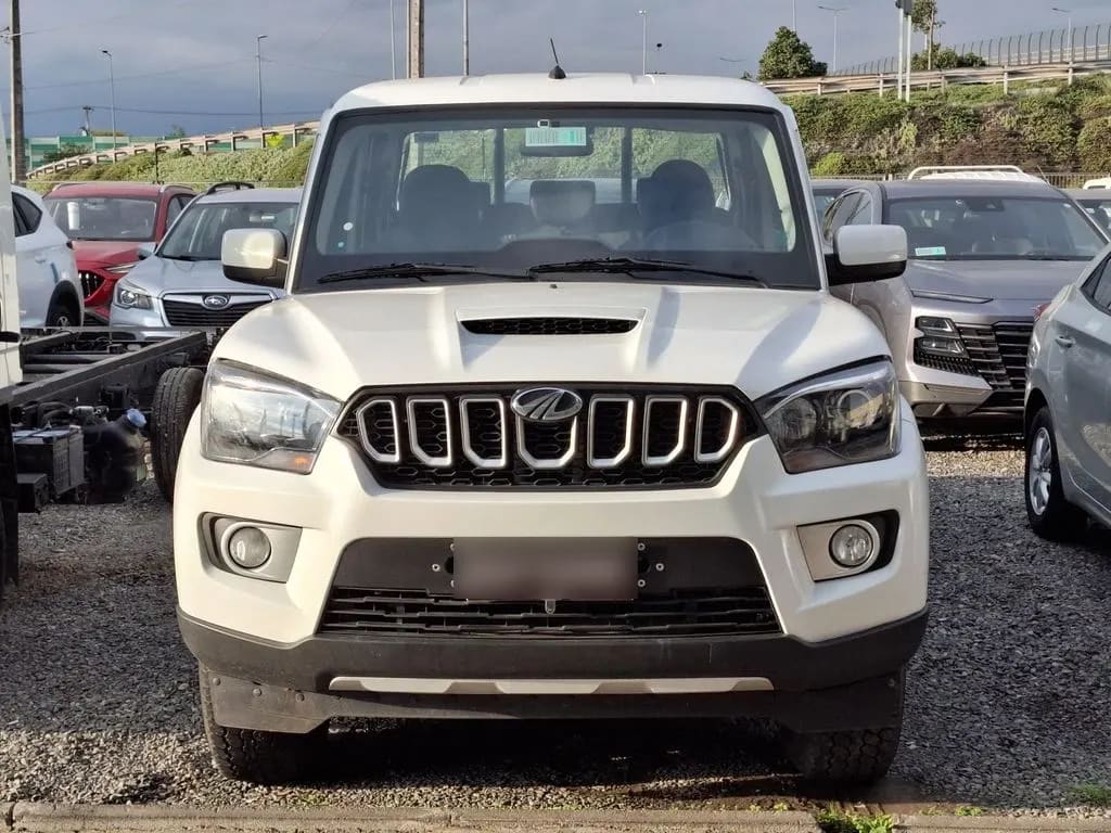 Mahindra Pik Up Refresch Pick Up Mt Full 4x4 año 2025