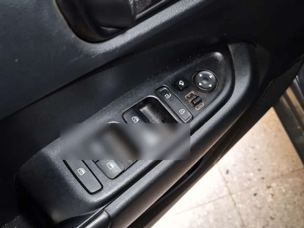Hyundai Venue 1.6 Qx Premium 4x2 At 5p año 2023