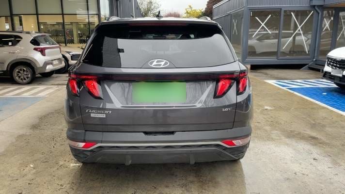 Hyundai Tucson 1.6 Nx4 Plus 2wd At 5p año 2024