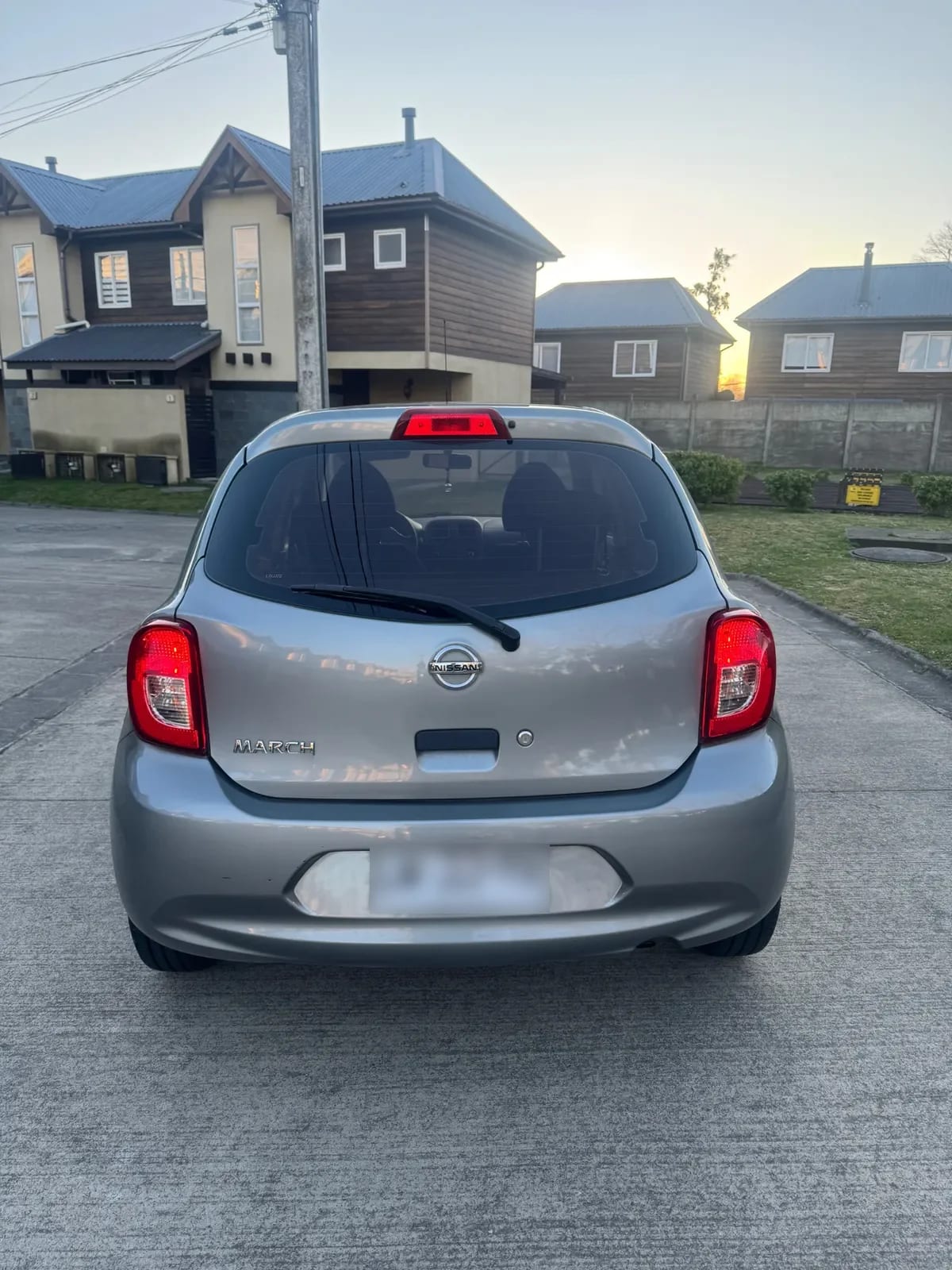 Nissan March 1.6 Sport Drive Base Mt año 2020