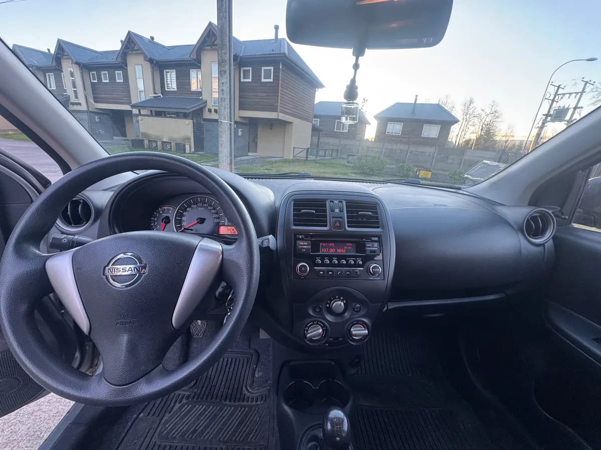 Nissan March 1.6 Sport Drive Base Mt año 2020