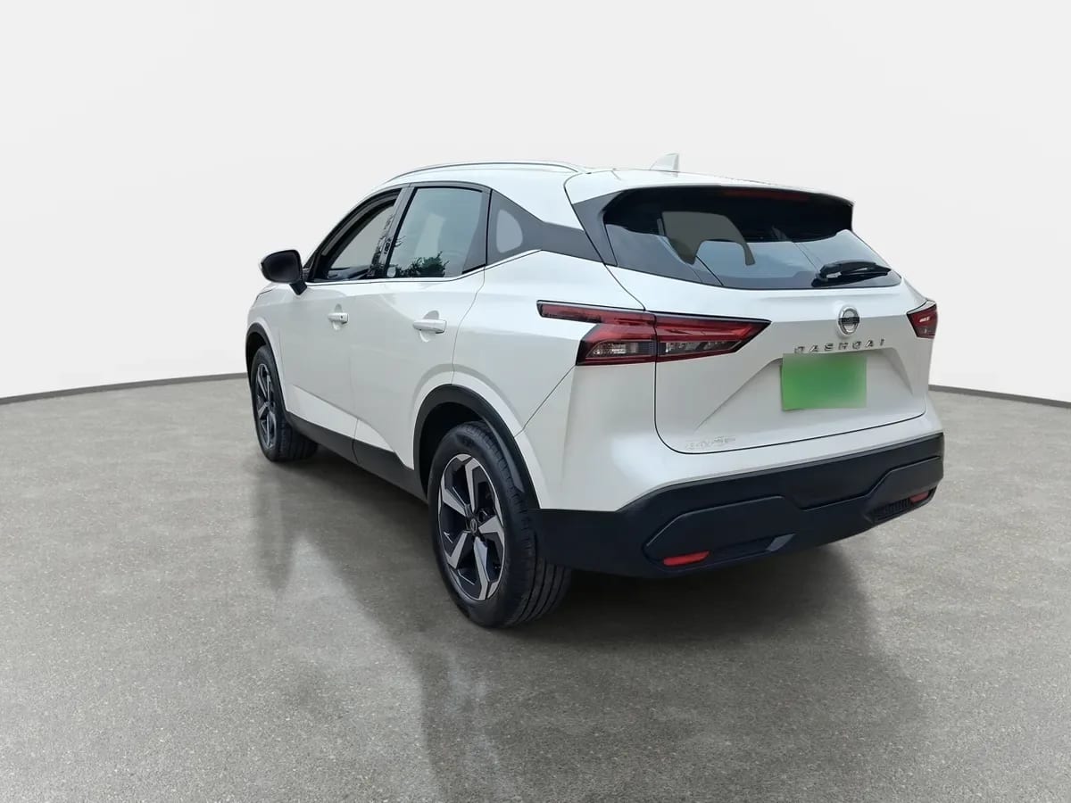 Nissan Qashqai 1.3t Sense 2wd Mt 5p año 2023