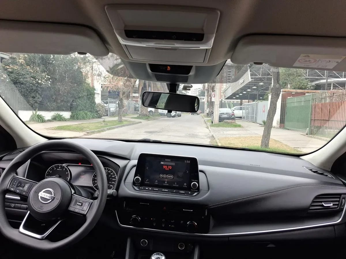 Nissan Qashqai 1.3t Sense 2wd Mt 5p año 2023