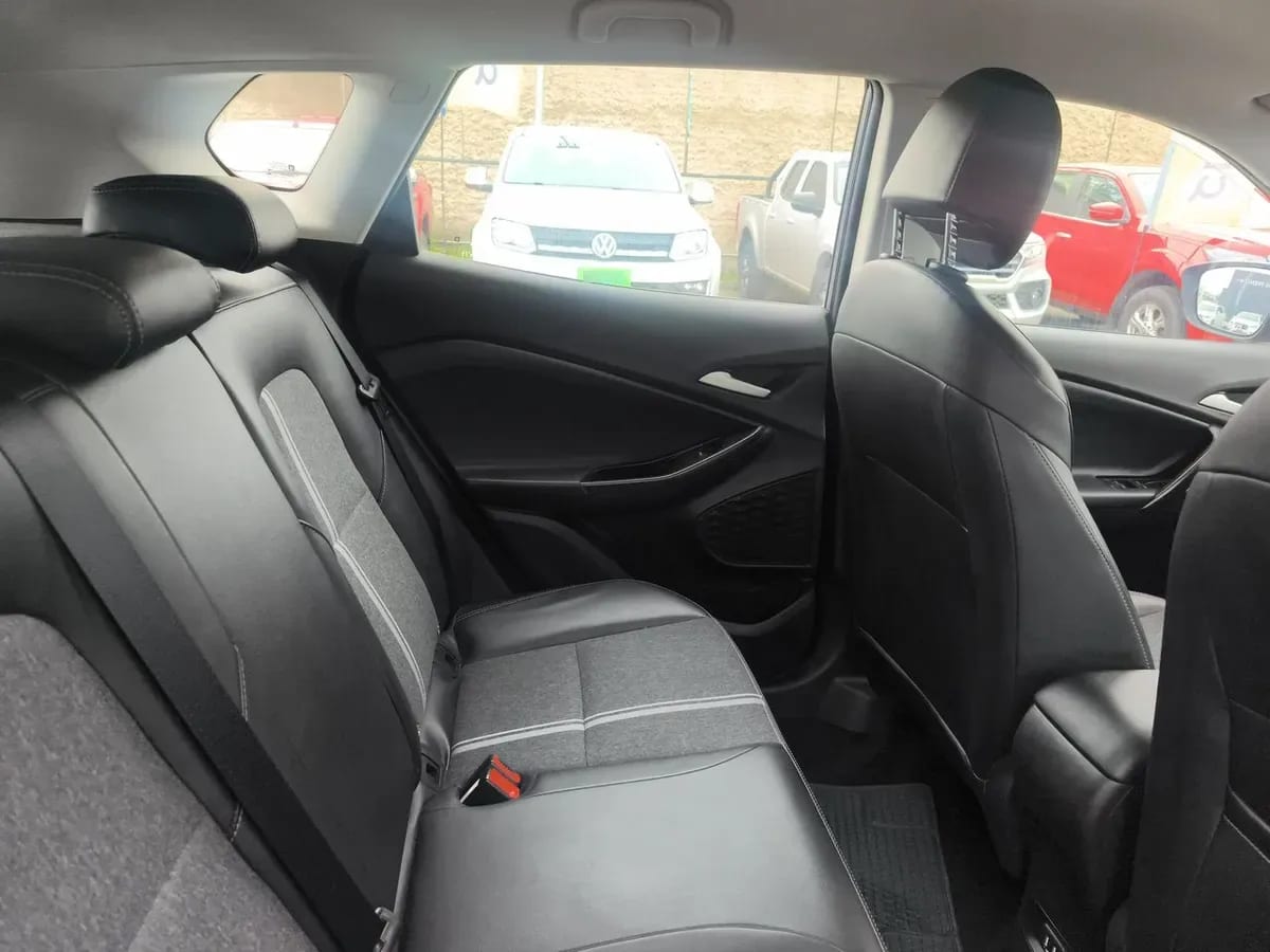 Chevrolet Tracker 1.2t Ltz Fwd At 5p año 2023