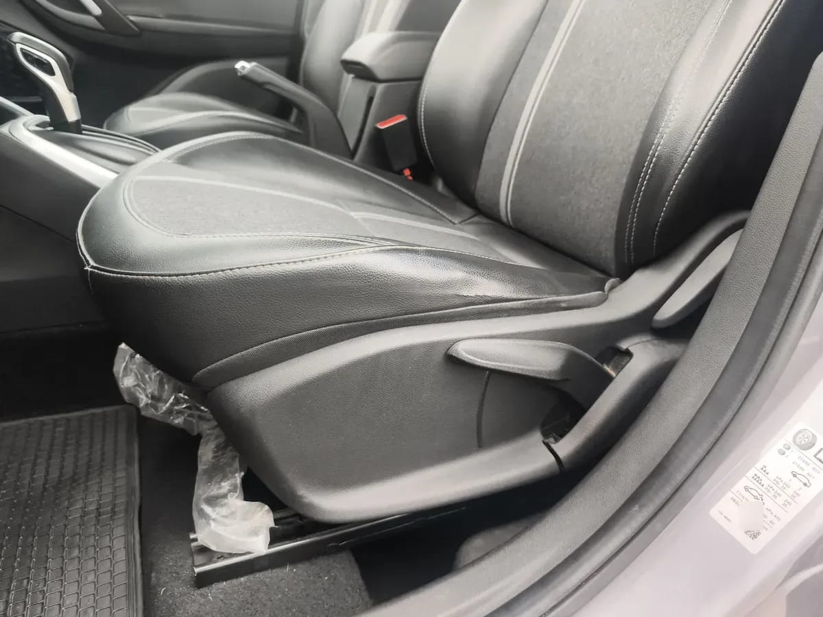 Chevrolet Tracker 1.2t Ltz Fwd At 5p año 2023