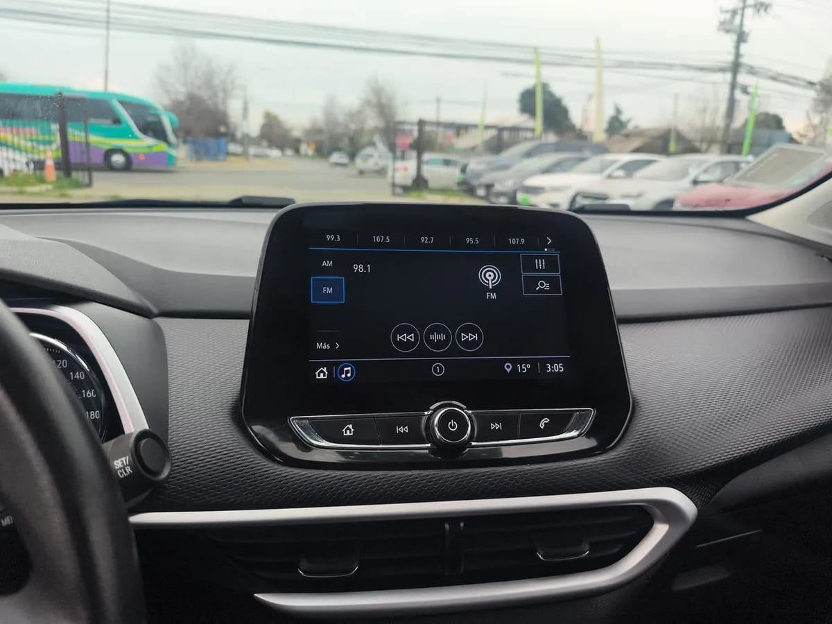Chevrolet Tracker 1.2t Ltz Fwd At 5p año 2023