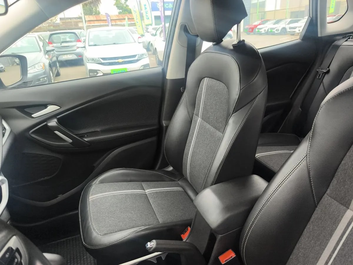 Chevrolet Tracker 1.2t Ltz Fwd At 5p año 2023