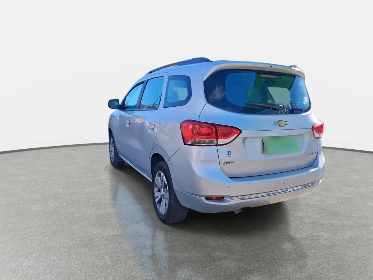 Chevrolet Spin 1.8 Premier 4x2 Mt 5p año 2022