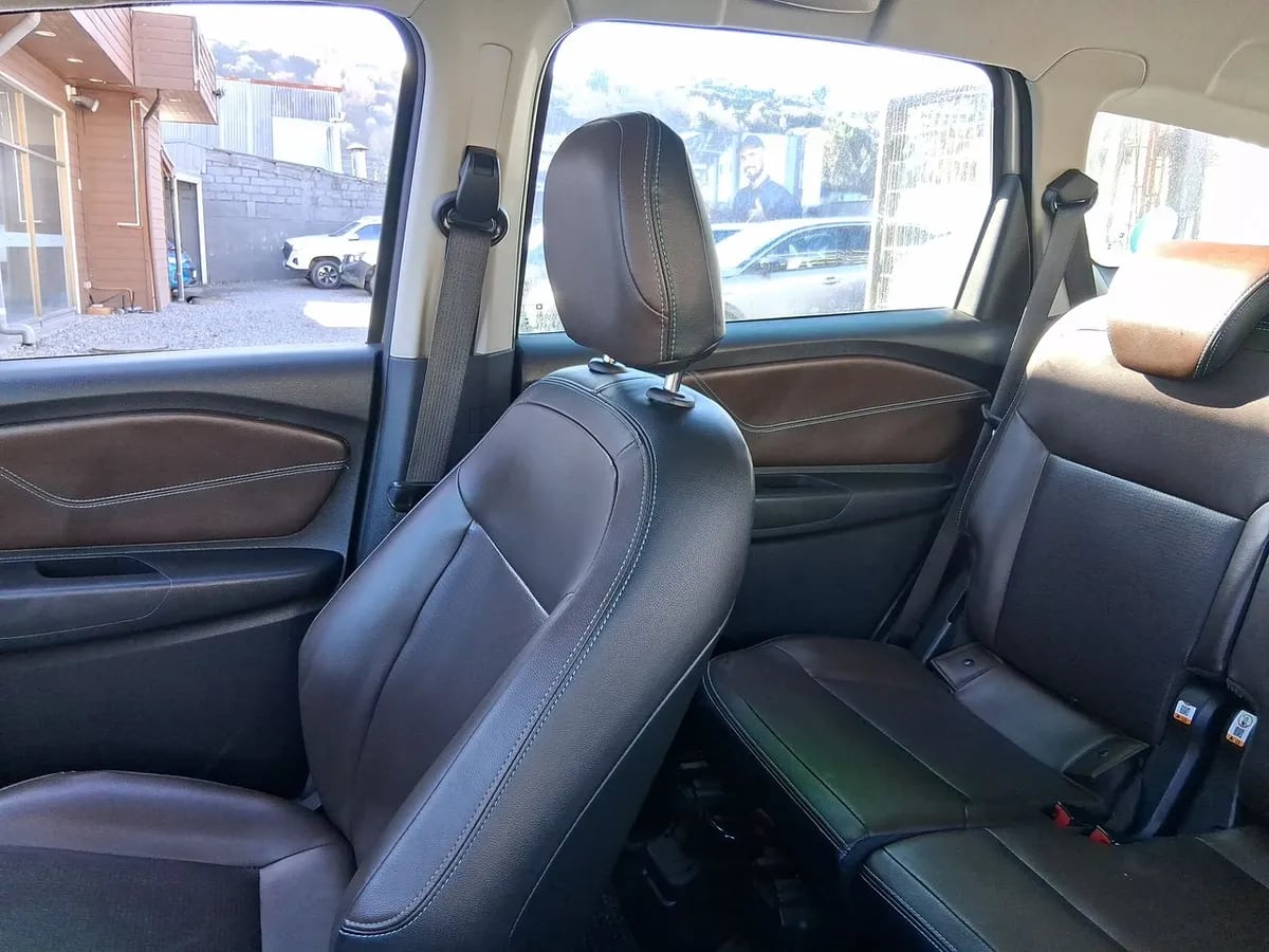 Chevrolet Spin 1.8 Premier 4x2 Mt 5p año 2022