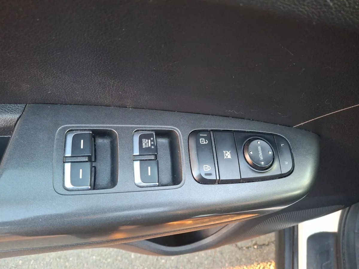 Kia Sportage 2.0 Lx 2wd 6ab 6mt 5p año 2018