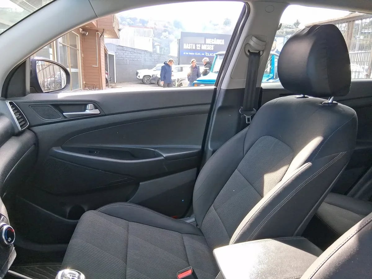 Hyundai Tucson 2.0 Plus 2wd Mt 5p año 2019