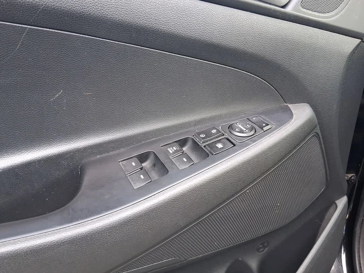 Hyundai Tucson 2.0 Plus 2wd Mt 5p año 2019