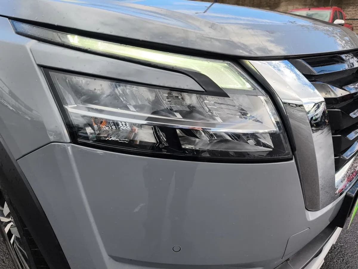 Nissan Pathfinder 3.5 Exclusive 4wd Cvt At 5p año 2025