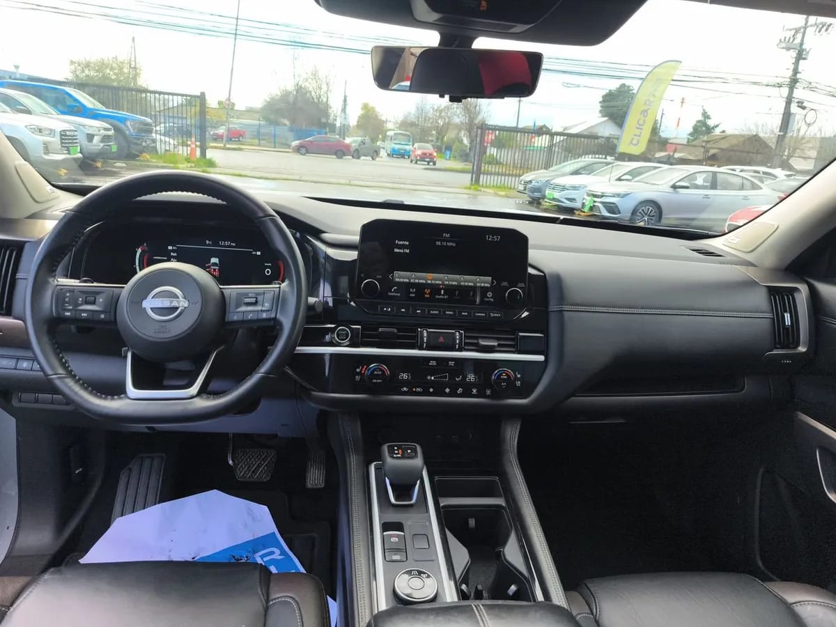 Nissan Pathfinder 3.5 Exclusive 4wd Cvt At 5p año 2025