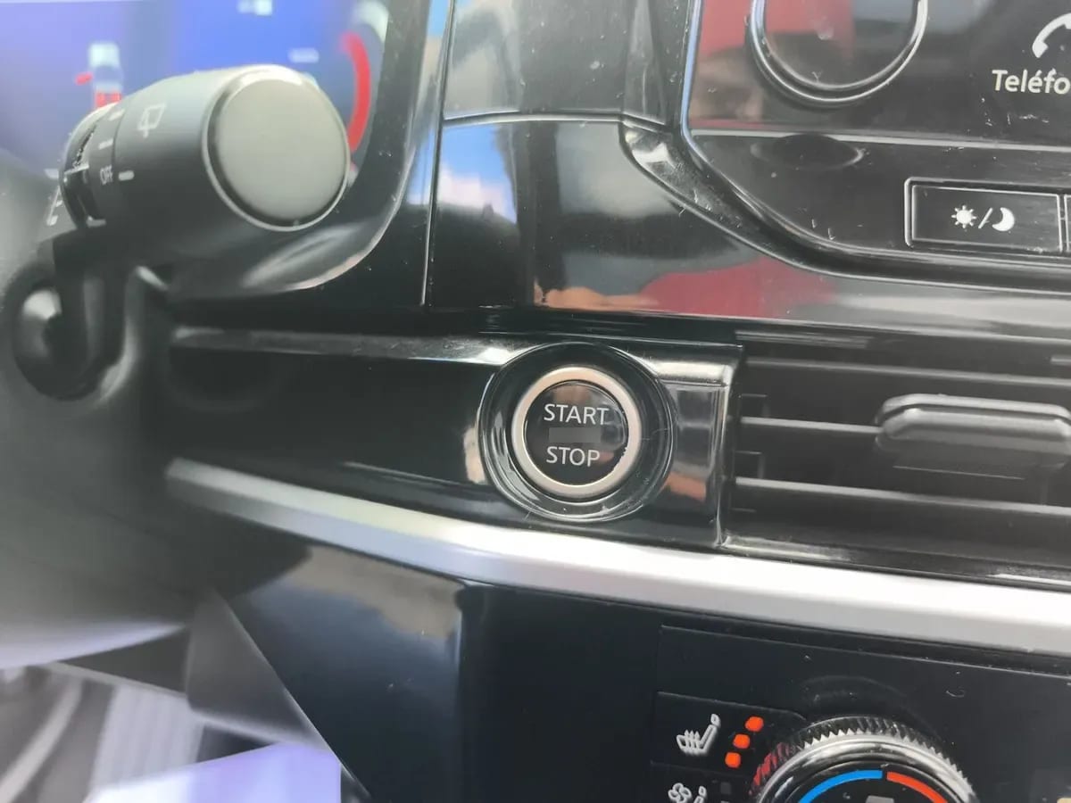 Nissan Pathfinder 3.5 Exclusive 4wd Cvt At 5p año 2025