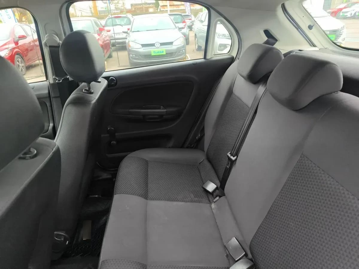 Volkswagen Gol 1.6 Trendline Lite 4x2 Hb Mt 5p año 2022