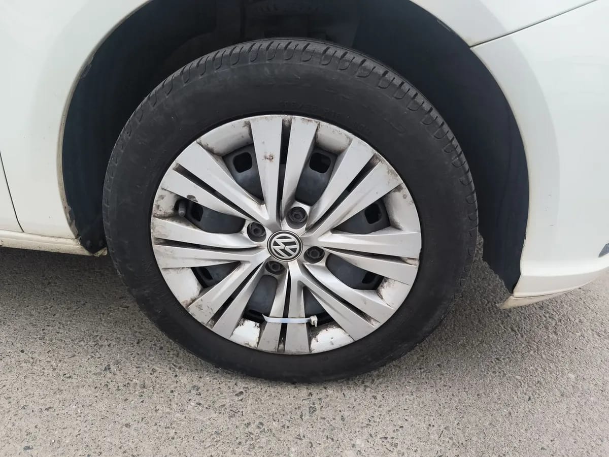 Volkswagen Gol 1.6 Trendline Lite 4x2 Hb Mt 5p año 2022