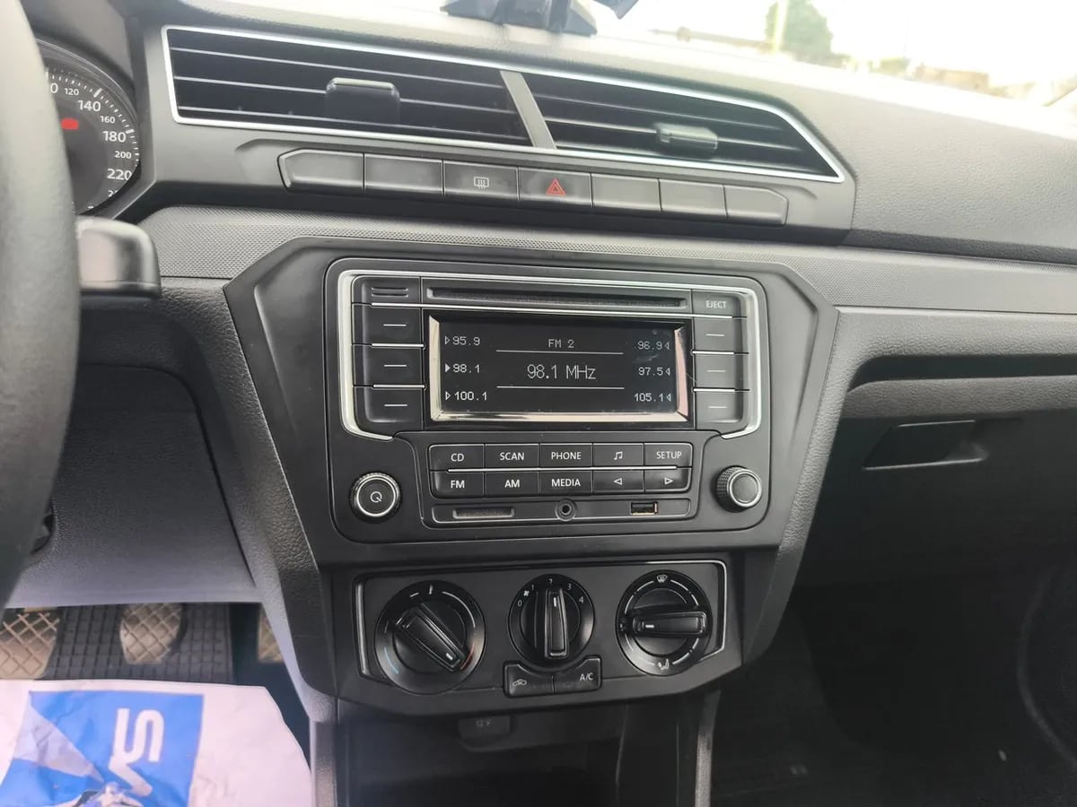 Volkswagen Gol 1.6 Trendline Lite 4x2 Hb Mt 5p año 2022