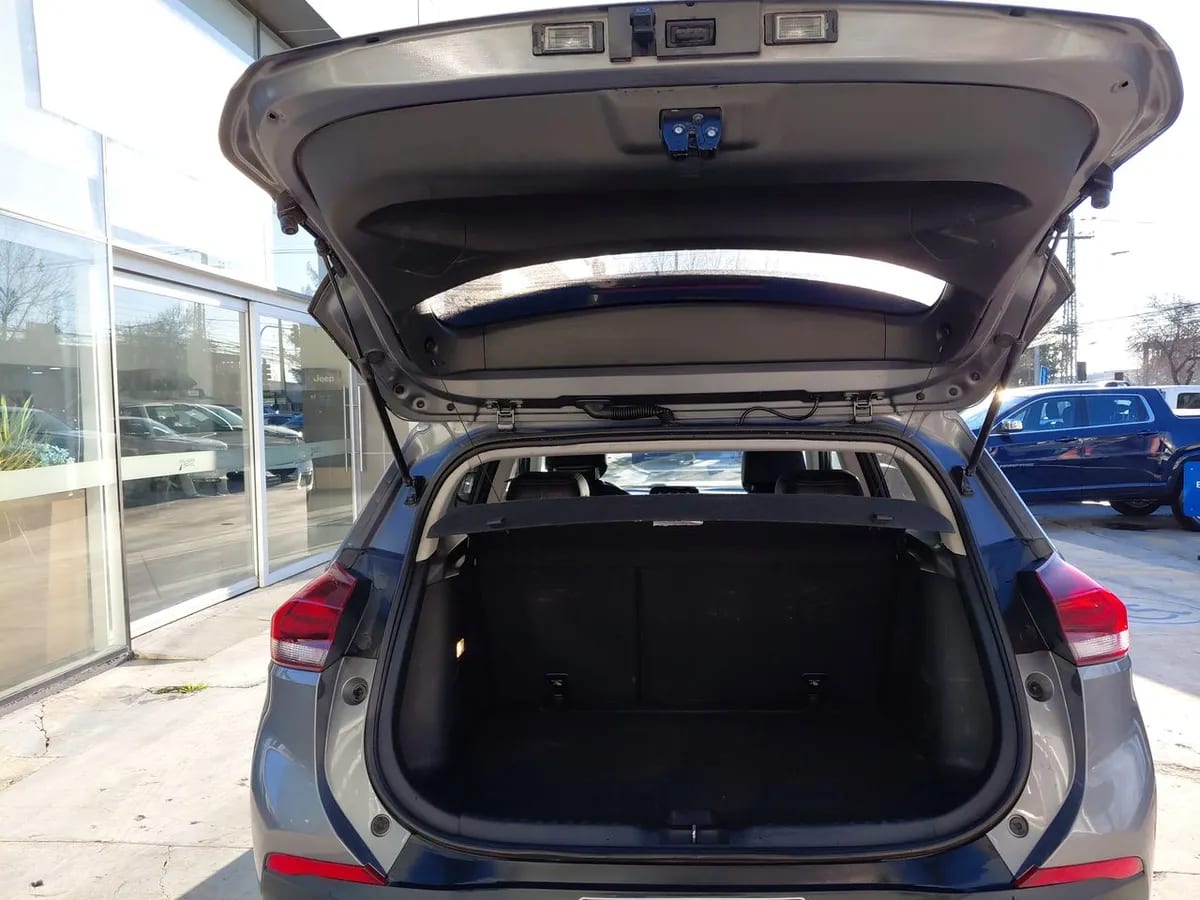 Chevrolet Tracker 1.2t Ltz Fwd At 5p año 2023