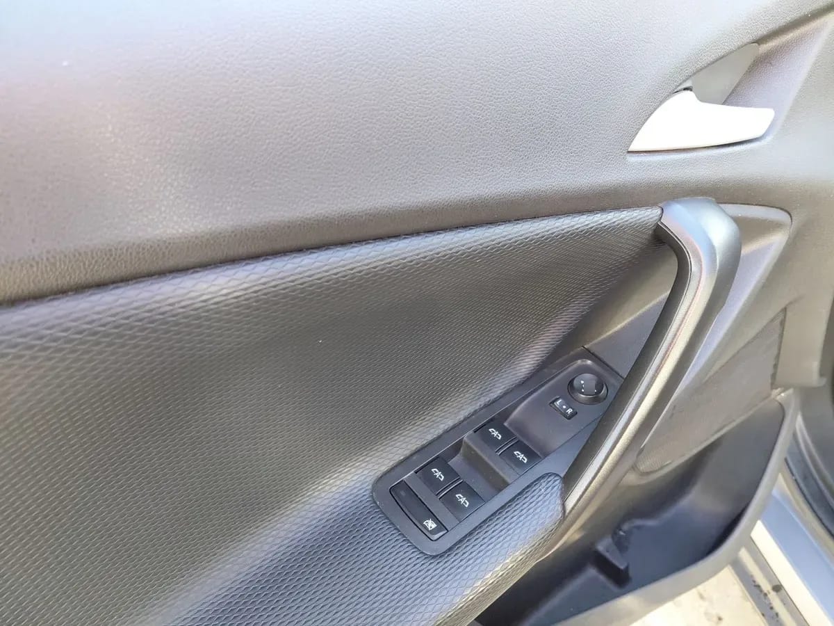 Chevrolet Tracker 1.2t Ltz Fwd At 5p año 2023