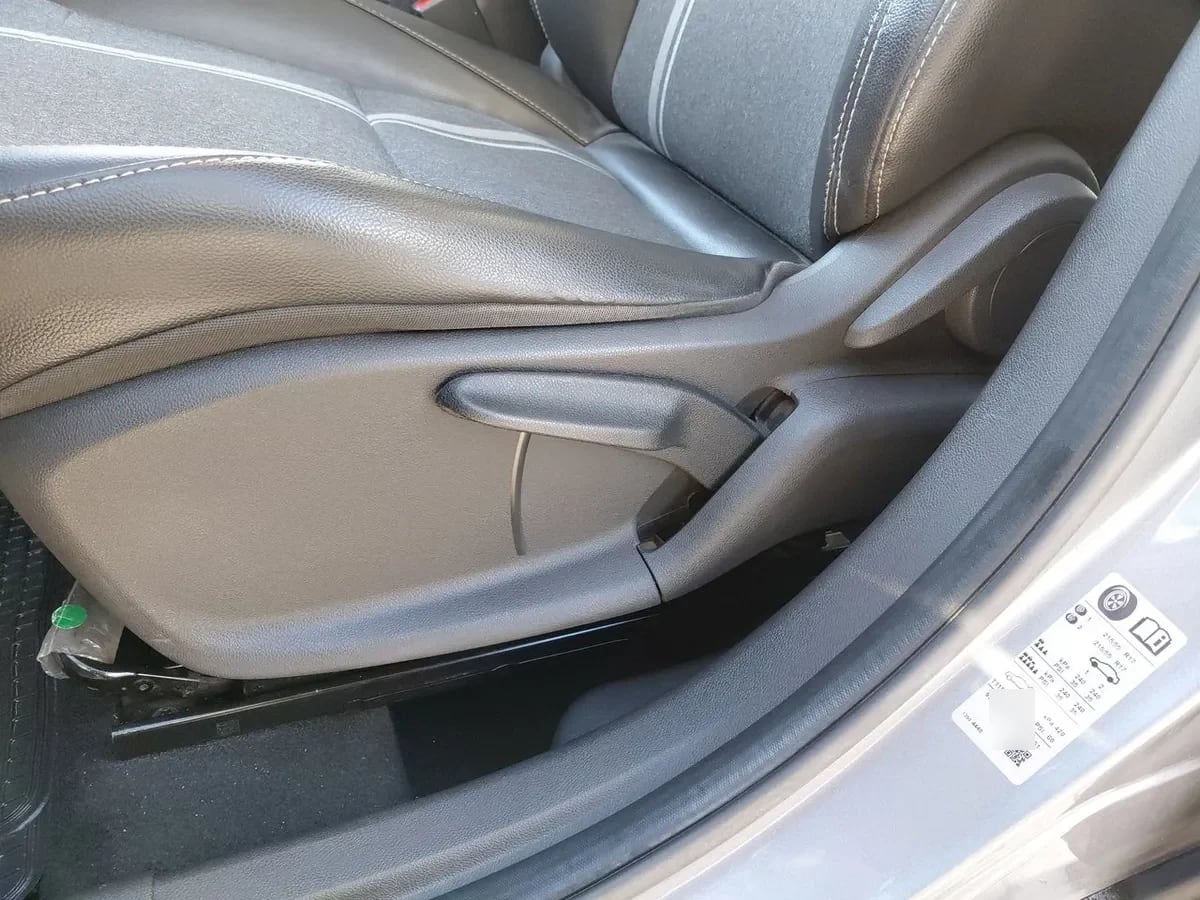 Chevrolet Tracker 1.2t Ltz Fwd At 5p año 2023