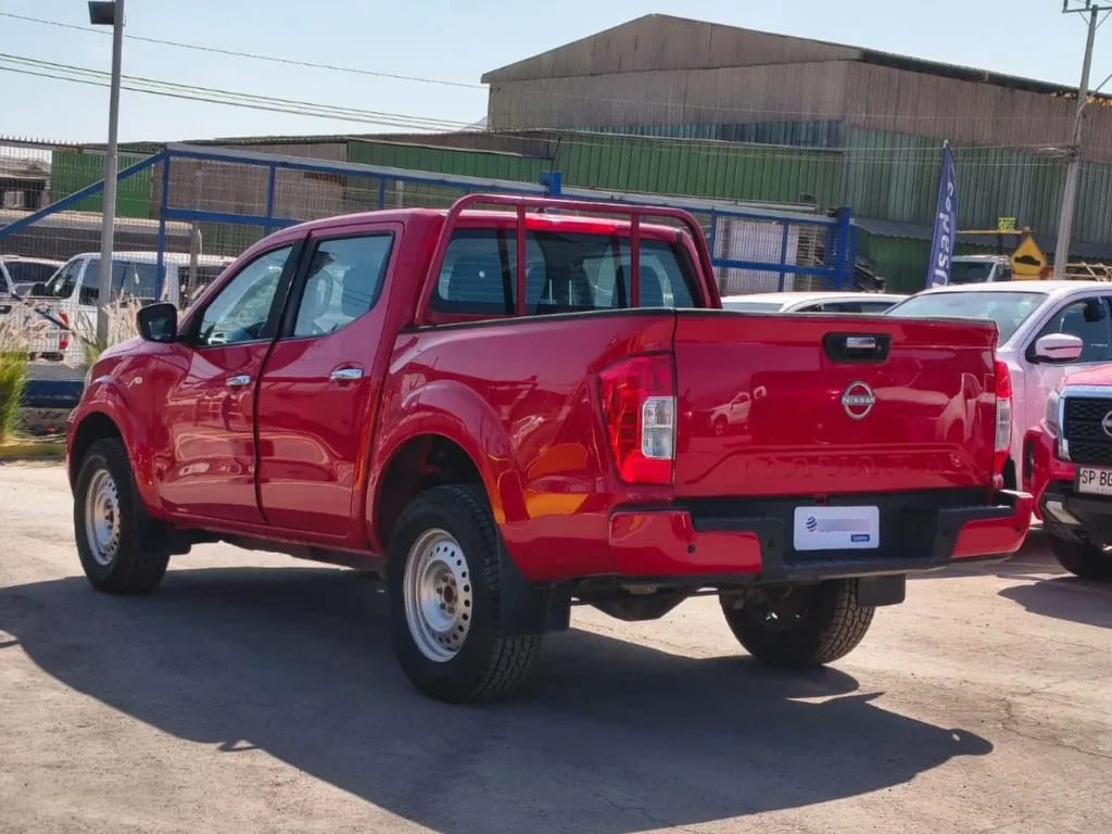 Nissan Navara Dc 4x2 2.3tdi Se año 2023
